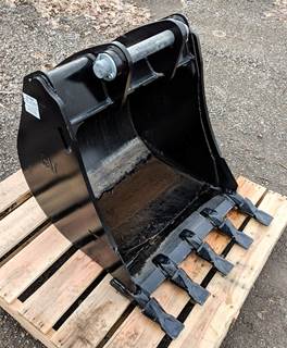 Caterpillar Bucket 60-1897 for a CAT