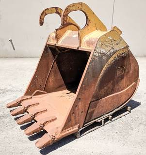 Caterpillar Bucket 60-1958 for a CAT