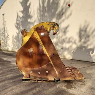 Caterpillar Bucket 60-2155 for a CAT JB