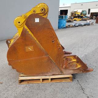 Caterpillar Bucket 60-2157 for a CAT JB