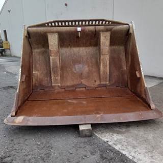 Caterpillar Bucket 60-2192 for a CAT RP