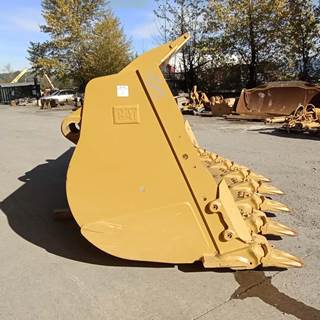 Caterpillar Bucket 60-2195 for a CAT CM