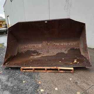 Caterpillar Bucket 60-2197 for a CAT RP