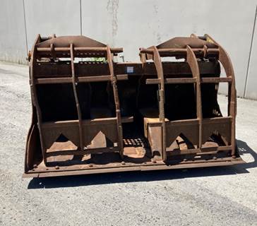 Caterpillar Bucket 60-2202 for a CAT