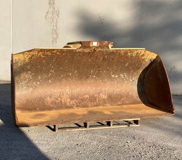 Caterpillar Bucket 60-2203 for a CAT