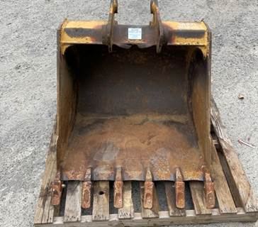 Caterpillar Bucket 1345870 for a CAT