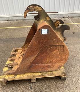 Caterpillar Bucket 2671552 for a CAT JB