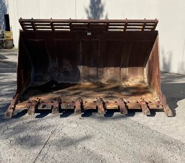 Caterpillar Bucket 6W7799 for a CAT