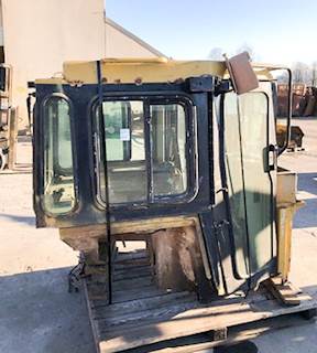 Caterpillar Cab 51-0331 for a CAT RP