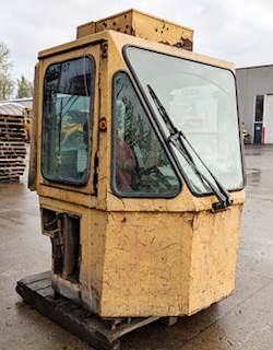 Caterpillar Cab 51-0466 for a CAT