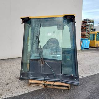 Caterpillar Cab 50-0062 for a CAT JB