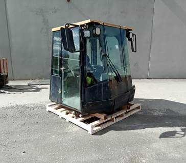 Caterpillar Cab 50-0095 for a CAT RP