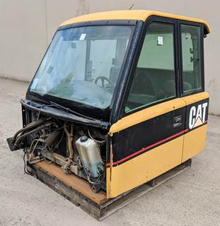 Caterpillar Cab 51-0471 for a CAT
