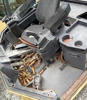 Caterpillar Cab CT-1237023 for a CAT