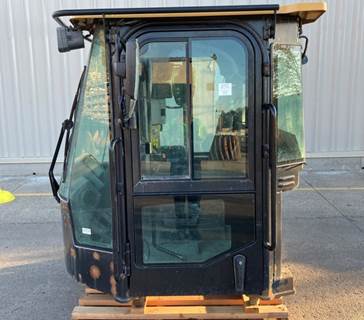 Caterpillar EROPS Cab 3723891 for a CAT