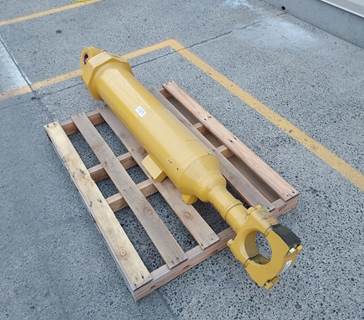 Caterpillar Cylinder 1018580 for a CAT