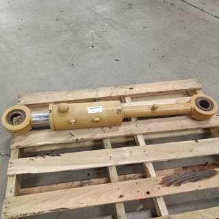 Caterpillar Cylinder 1600045 for a CAT GB