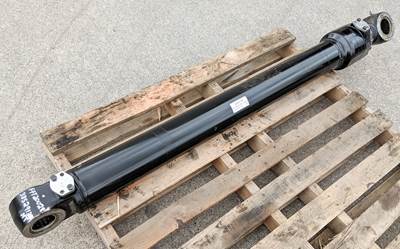 Caterpillar Cylinder 3852913 for a CAT