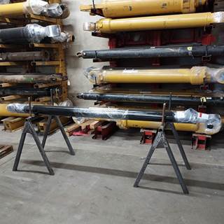 Caterpillar Cylinder 4471582 for a CAT GB