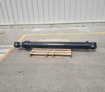 Caterpillar Cylinder 4806495 for a CAT GB