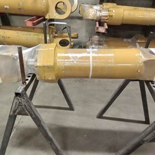 Caterpillar Cylinder 5418382 for a CAT GB