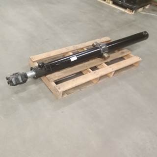 Caterpillar Cylinder 6067153 for a CAT GB