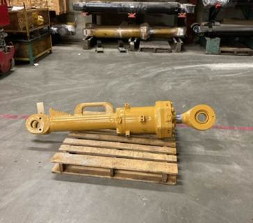 Caterpillar Cylinder 9T9204 for a CAT D10N,TILT