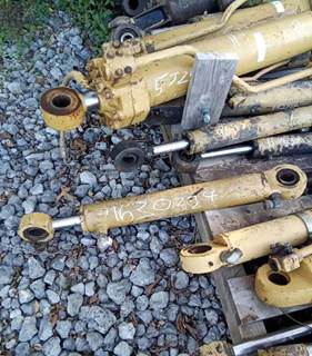 Caterpillar Cylinder CT-1630324 for a CAT