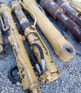 Caterpillar Cylinder CT-4T2728 for a CAT