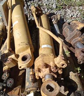 Caterpillar Cylinder CT-5J2449 for a CAT