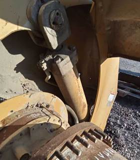 Caterpillar Cylinder CT-8J5779 for a CAT