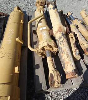 Caterpillar Cylinder CT-9J0409 for a CAT