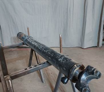 Caterpillar Cylinder 1658633 for a CAT D9T,D9R