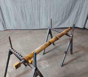 Caterpillar Cylinder 2494116 for a CAT