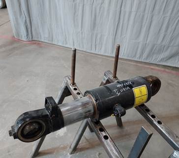 Caterpillar Cylinder 4472272 for a CAT TC