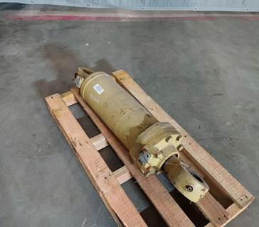 Caterpillar Cylinder 1325123 for a CAT