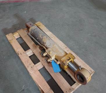 Caterpillar Cylinder 1808500 for a CAT GB