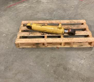 Caterpillar Cylinder 6054478 for a CAT