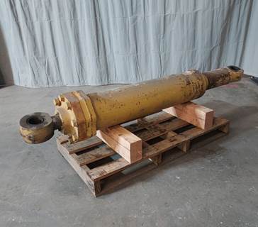 Caterpillar Cylinder 9T5888 for a CAT