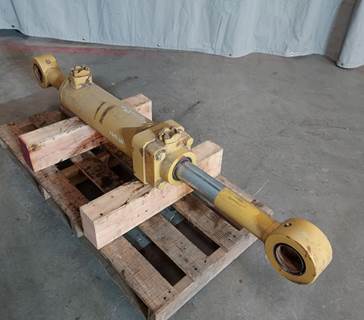 Caterpillar Cylinder 1894645 for a CAT