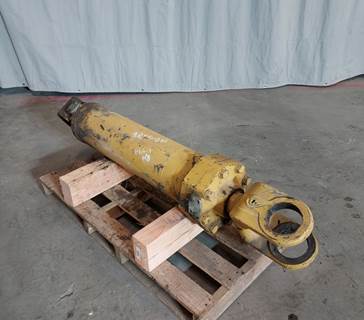 Caterpillar Cylinder 1586586 for a CAT
