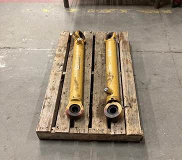 Caterpillar Cylinder 1250373 for a CAT