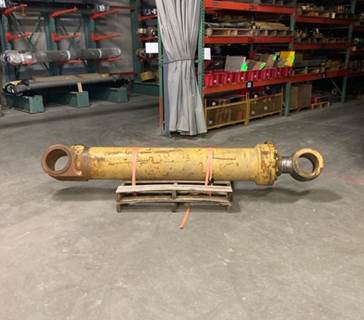 Caterpillar Cylinder 5826888 for a CAT