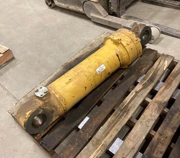 Caterpillar Cylinder 2424273 for a CAT
