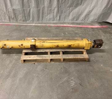 Caterpillar Cylinder 3G8537 for a CAT D8L,LIFT