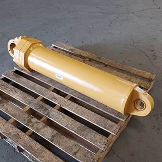 Caterpillar Cylinder 2960738 for a CAT