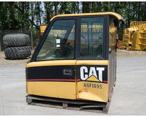 Caterpillar Cab 51-0396 for a CAT