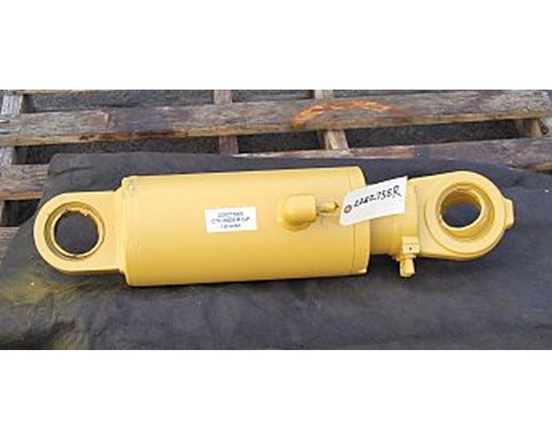 Caterpillar Hydraulic Cylinder for a Caterpillar 735, 740 For Sale