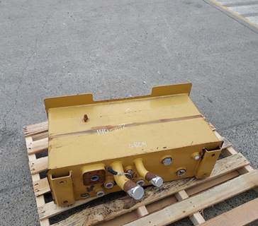 Caterpillar Hydraulic Tank / Reservoir 1409192 for a CAT KA
