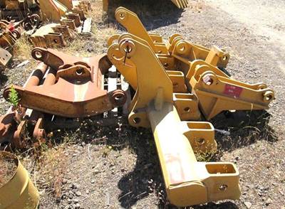 Caterpillar Ripper 21-0299 for a CAT 16G